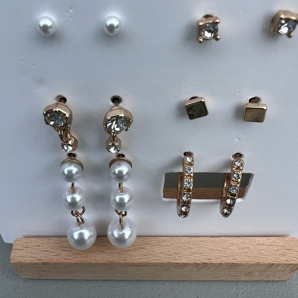 Dainty Luxury 5-Pack Stud Earring Set – Forever 21 NWT - Picture 3 of 4